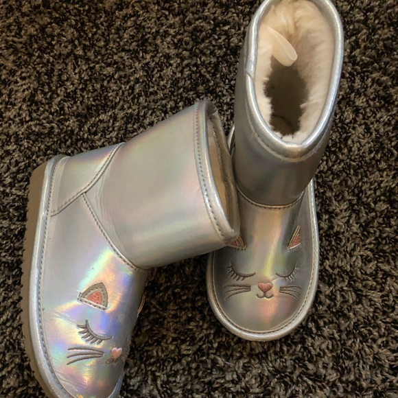 Toddler Boots - Picture 3 of 4